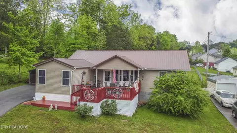 122 Miles Ln, La Follette, TN 37766