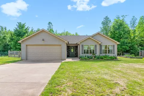 2336 River Rd, Clarksville, TN 37040