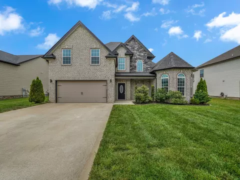 1012 Meadowview Ln, Clarksville, TN 37040