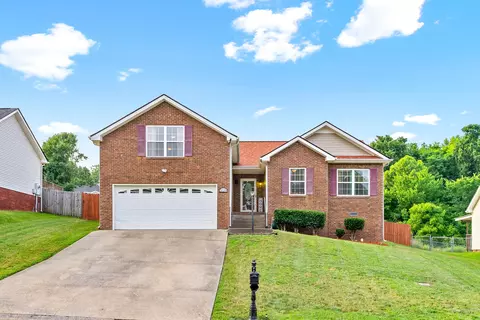 3129 Brook Hill Dr, Clarksville, TN 37042