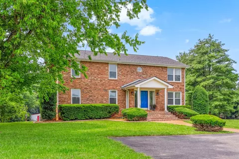 1010 Rossview Rd, Clarksville, TN 37043