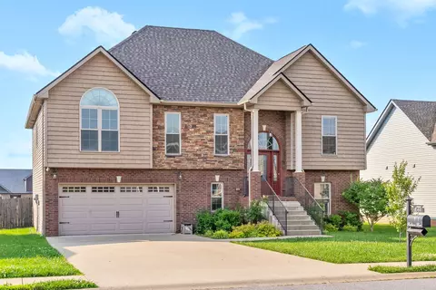 1044 Rushmore Rd, Clarksville, TN 37042