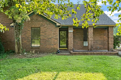 2272 Patriot Dr, Murfreesboro, TN 37130