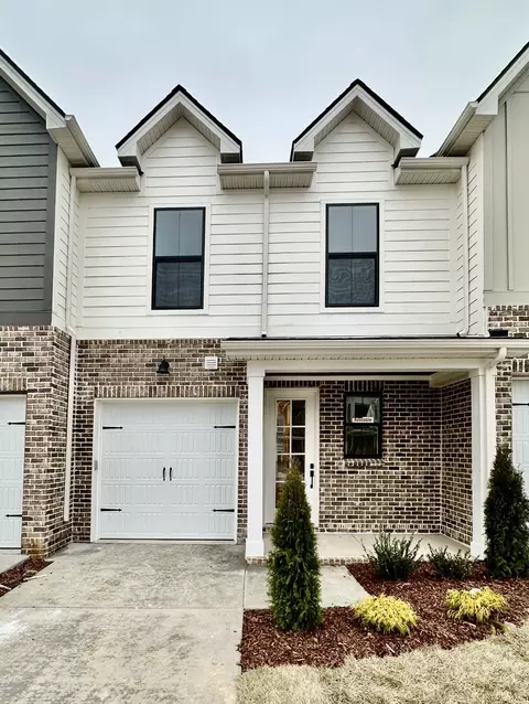 3053 Inman Dr, Thompsons Station, TN 37179