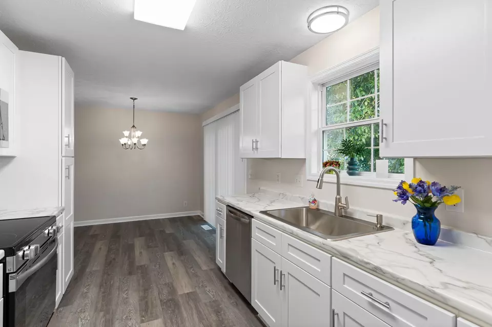 Kitchen - 109 Megann Dr, Portland, TN 37148 photo 3 of 3