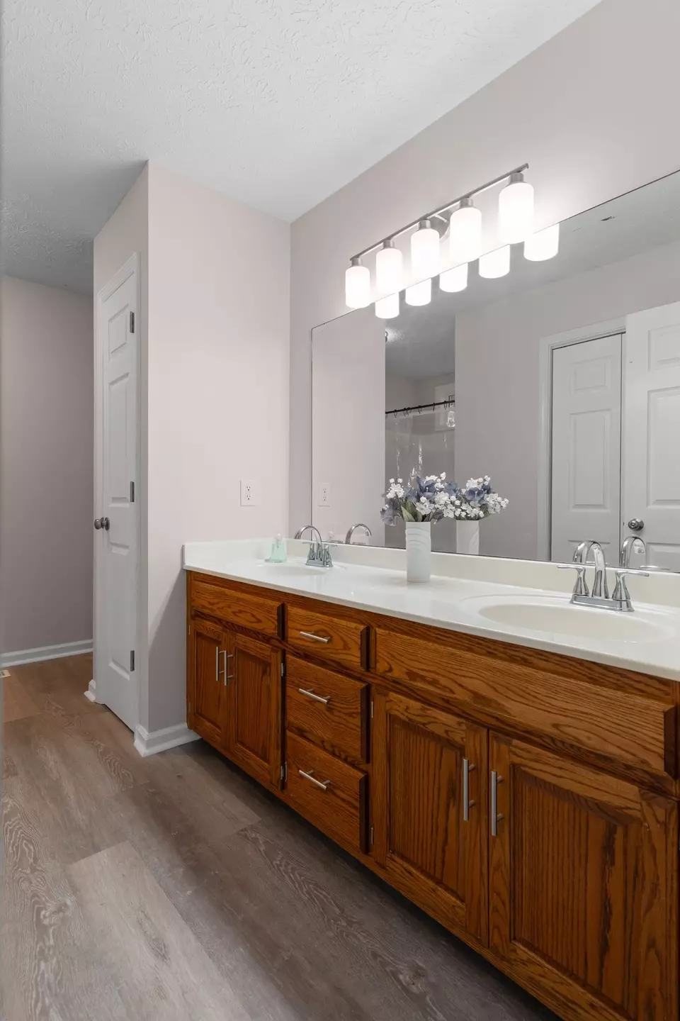 Bath - 109 Megann Dr, Portland, TN 37148 photo 2 of 3