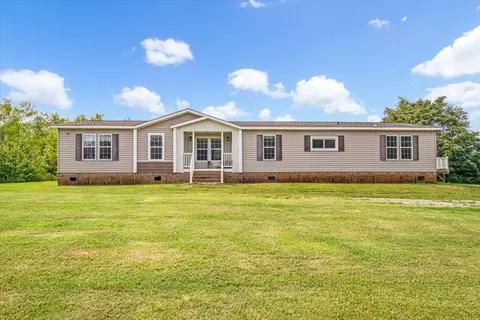 143 Old Camargo Rd, Fayetteville, TN 37334