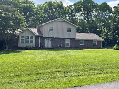 1002 Sunny Hill Rd, Brentwood, TN 37027