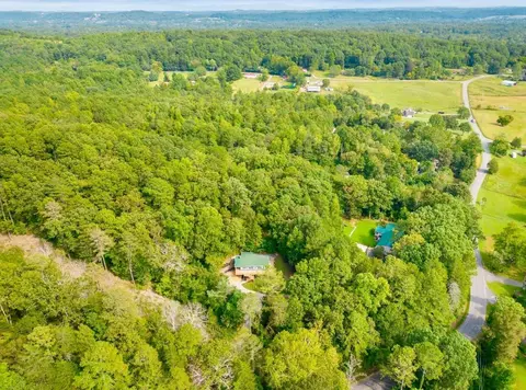 600 White Oak Rd NW, Cleveland, TN 37312