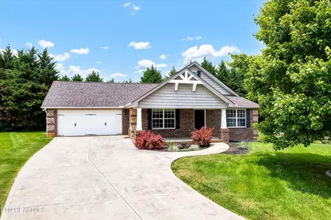 8105 Morning Rose Ln, Corryton, TN 37721