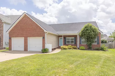 1905 Bugle Ct, Spring Hill, TN 37174 photo 4