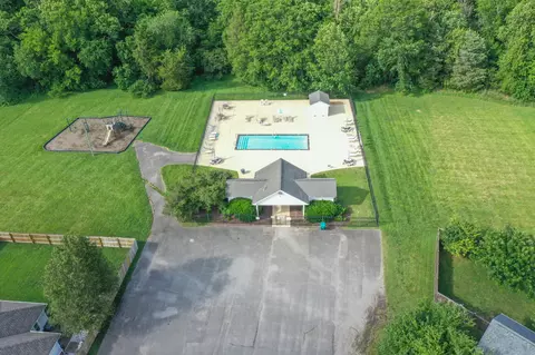 1905 Bugle Ct, Spring Hill, TN 37174 photo 3