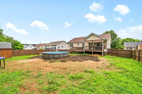 3402 Queensbury Rd, Clarksville, TN 37042