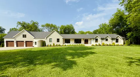 163 Lake Park Dr, Hendersonville, TN 37075