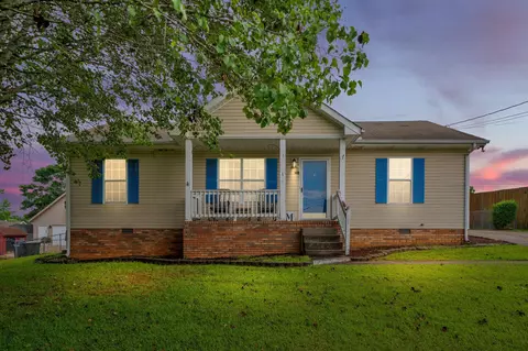 2879 Chinquapin Ln, Clarksville, TN 37043
