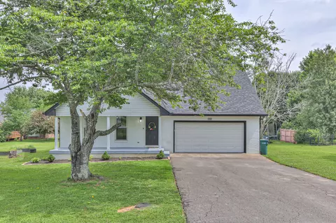 1713 Hollow Oak Dr, Lebanon, TN 37087