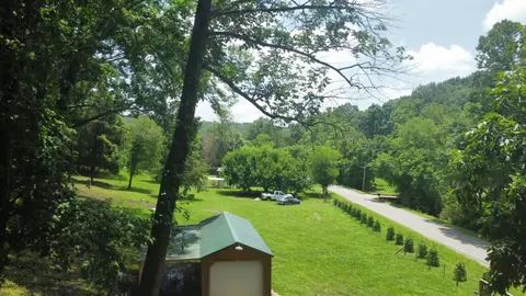 1162 Rock Bridge Rd, Bethpage, TN 37022 photo 3