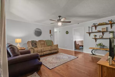 882 Pack Rd, White Bluff, TN 37187 photo 6