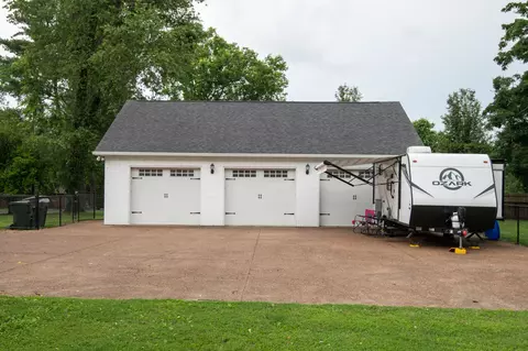 Exterior - 788 E Main St, Gallatin, TN 37066 photo 4 of 14
