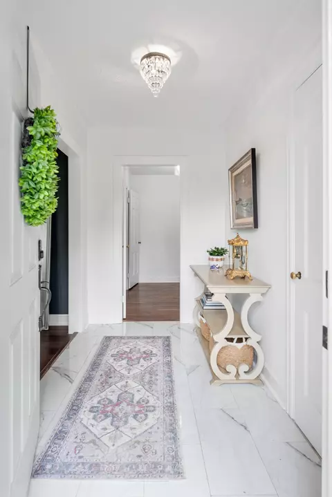 Entry Way - 788 E Main St, Gallatin, TN 37066 photo 1 of 2