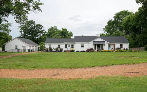 Exterior - 788 E Main St, Gallatin, TN 37066 photo 2 of 14