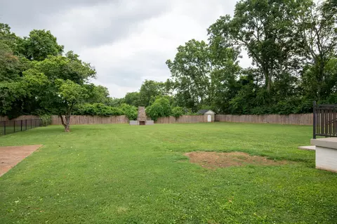Exterior - 788 E Main St, Gallatin, TN 37066 photo 10 of 14