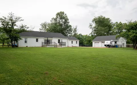 Exterior - 788 E Main St, Gallatin, TN 37066 photo 8 of 14