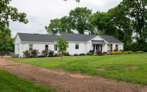 Exterior - 788 E Main St, Gallatin, TN 37066 photo 11 of 14
