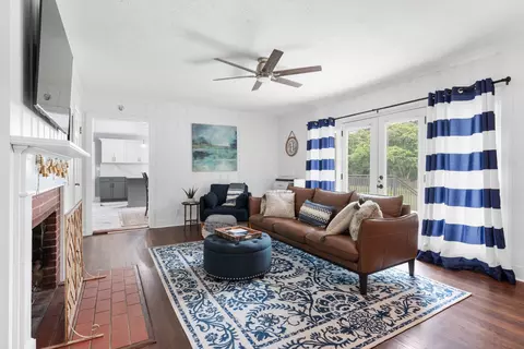 Living - 788 E Main St, Gallatin, TN 37066 photo 6 of 7
