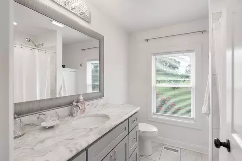 Bath - 788 E Main St, Gallatin, TN 37066 photo 1 of 5