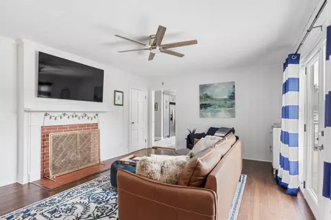 Living - 788 E Main St, Gallatin, TN 37066 photo 7 of 7