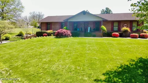 720 Lansdale Dr, Maryville, TN 37803