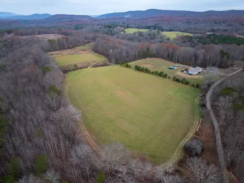 1858 Dry Hill Rd, Rockwood, TN 37854