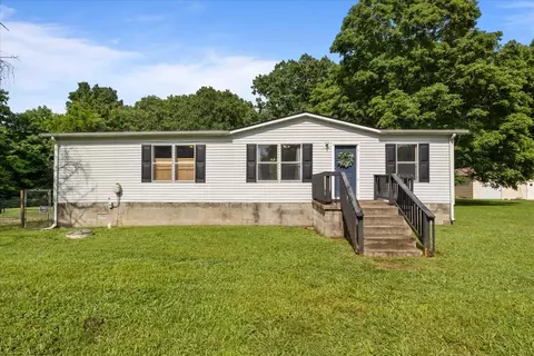 1316 Old Charlotte Pike, Dickson, TN 37055