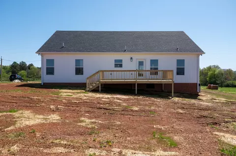 Exterior - 10 Henkle Dr, Loretto, TN 38469 photo 5 of 5