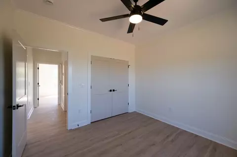 Bedroom - 10 Henkle Dr, Loretto, TN 38469 photo 5 of 5