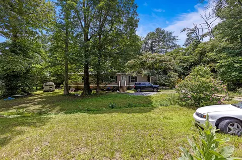 205 Northern Trails Dr, Soddy Daisy, TN 37379
