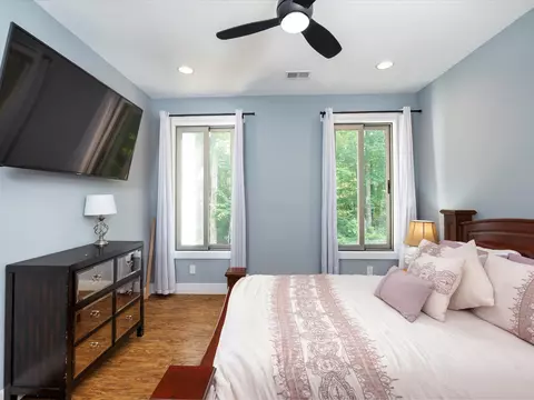 Bedroom - 1288 Rogues Fork Rd, Bethpage, TN 37022 photo 4 of 5