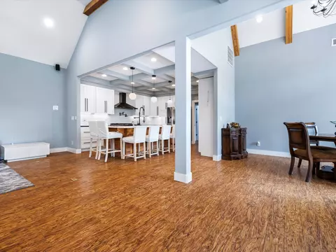 Entry Way - 1288 Rogues Fork Rd, Bethpage, TN 37022 photo 4 of 7