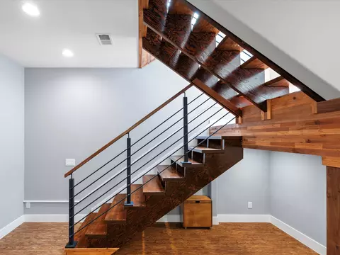 Entry Way - 1288 Rogues Fork Rd, Bethpage, TN 37022 photo 3 of 7