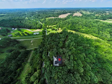 View/Area - 1288 Rogues Fork Rd, Bethpage, TN 37022 photo 4 of 9