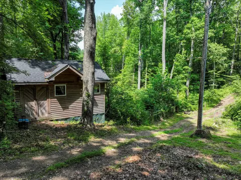 Exterior - 1288 Rogues Fork Rd, Bethpage, TN 37022 photo 12 of 20