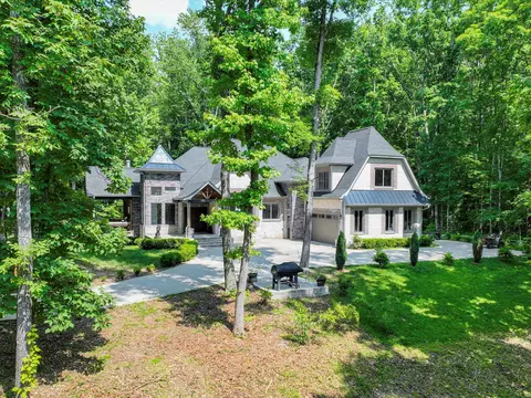 Exterior - 1288 Rogues Fork Rd, Bethpage, TN 37022 photo 13 of 20