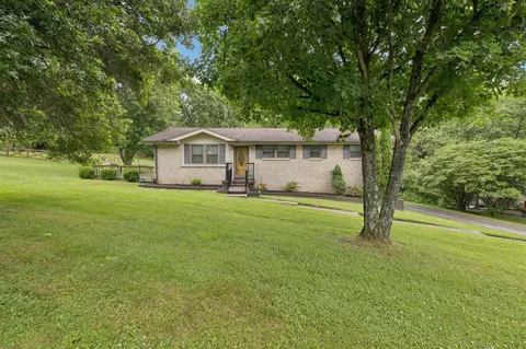 324 Hickory Dr, Old Hickory, TN 37138