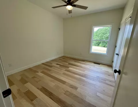 Bedroom - 54 Union Hill Rd, Loretto, TN 38469 photo 3 of 3
