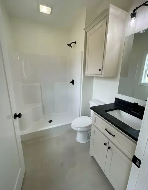 Bath - 54 Union Hill Rd, Loretto, TN 38469 photo 1 of 2