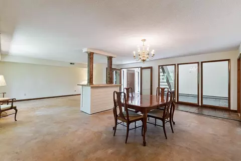 Dining - 481 Winding Path, Winchester, TN 37398 photo 2 of 4