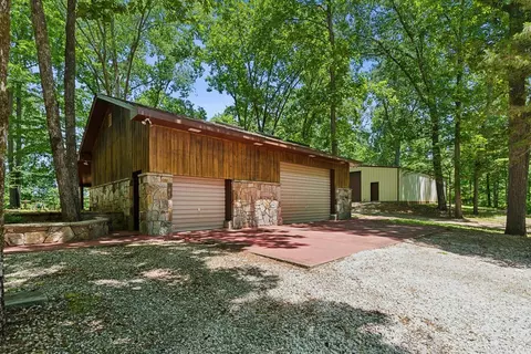 Exterior - 481 Winding Path, Winchester, TN 37398 photo 7 of 15