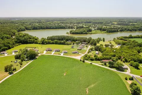 View/Area - 481 Winding Path, Winchester, TN 37398 photo 8 of 19