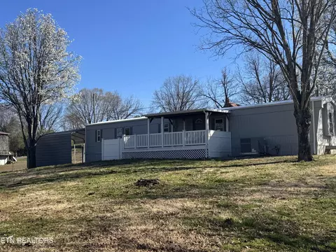 215 Trigonia Rd, Maryville, TN 37801